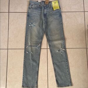 Levi's Jeans in Blue with Classic Fit and Levi's Branding